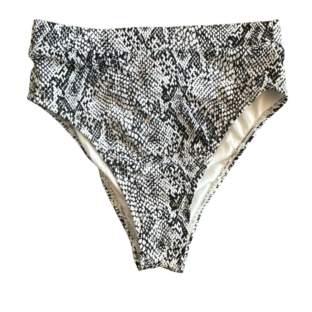 Xhilaration Monochrome Patterned Apparel